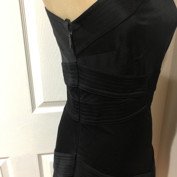 Alexis Cold Shoulder Asymmetrical Hem Rocca Dress - Picture 10 of 12